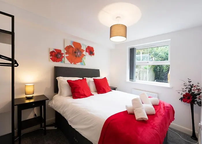 Holiday home Blaisedell House By Cliftonvalley *