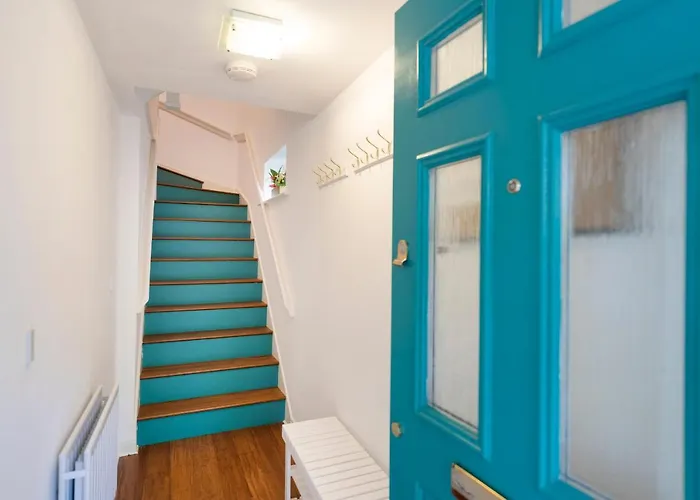 Blaisedell House By Cliftonvalley Holiday home *