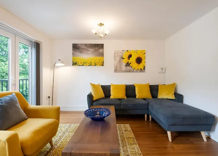 Holiday home Blaisedell House By Cliftonvalley Bristol